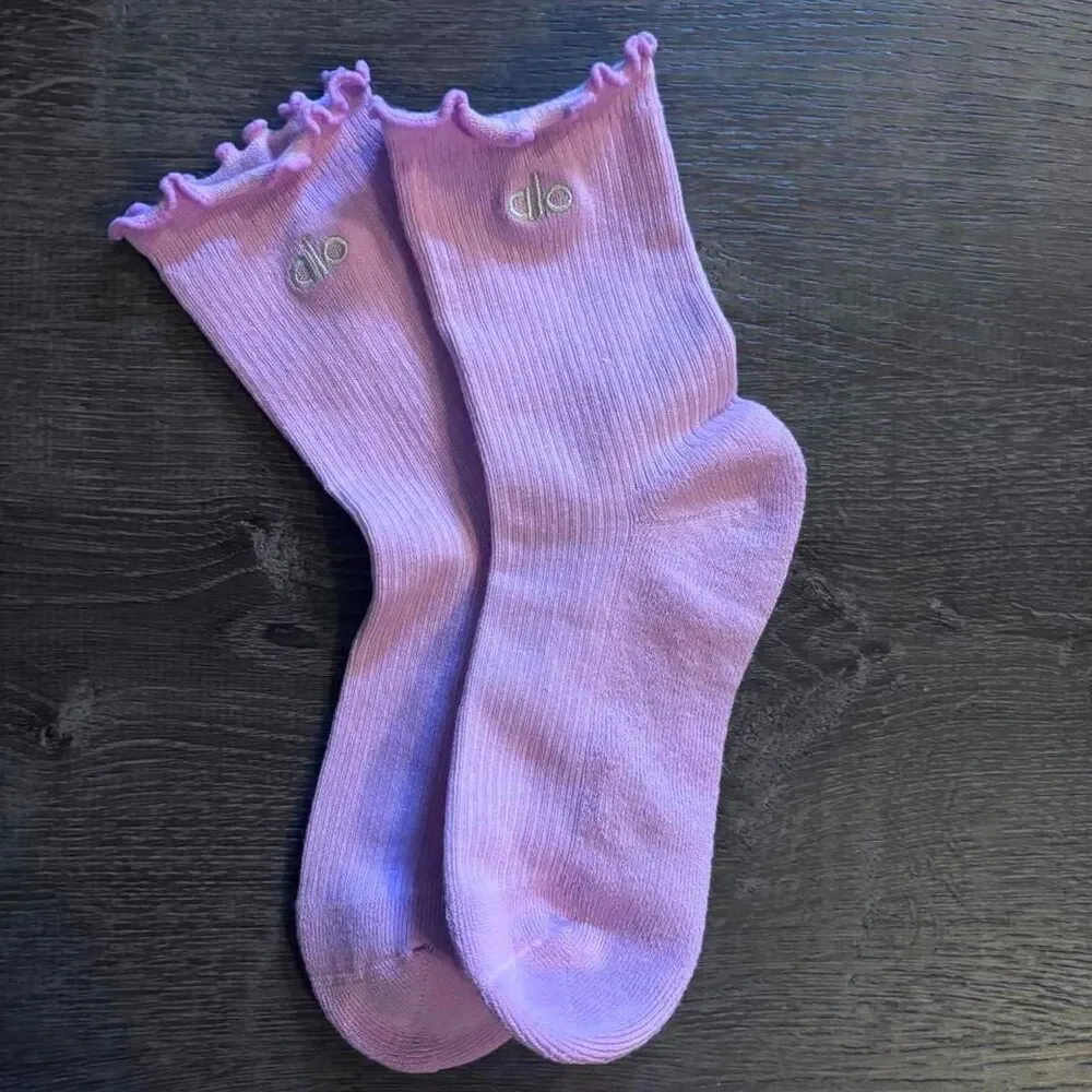 ALO Yoga candy pink
